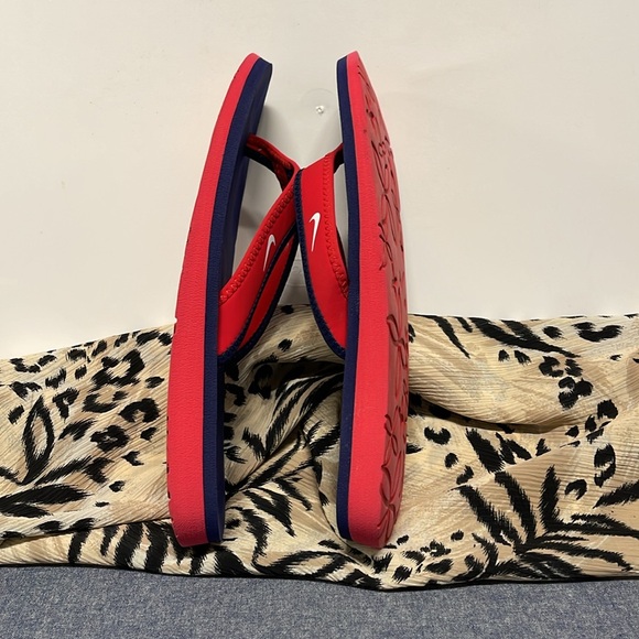 Nike Celso size 9 university red and blue flip flop - Picture 5 of 7